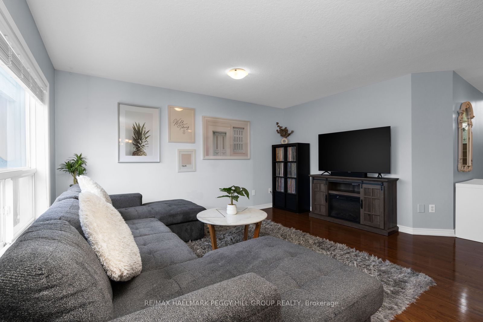 800 West Ridge Boulevard 11