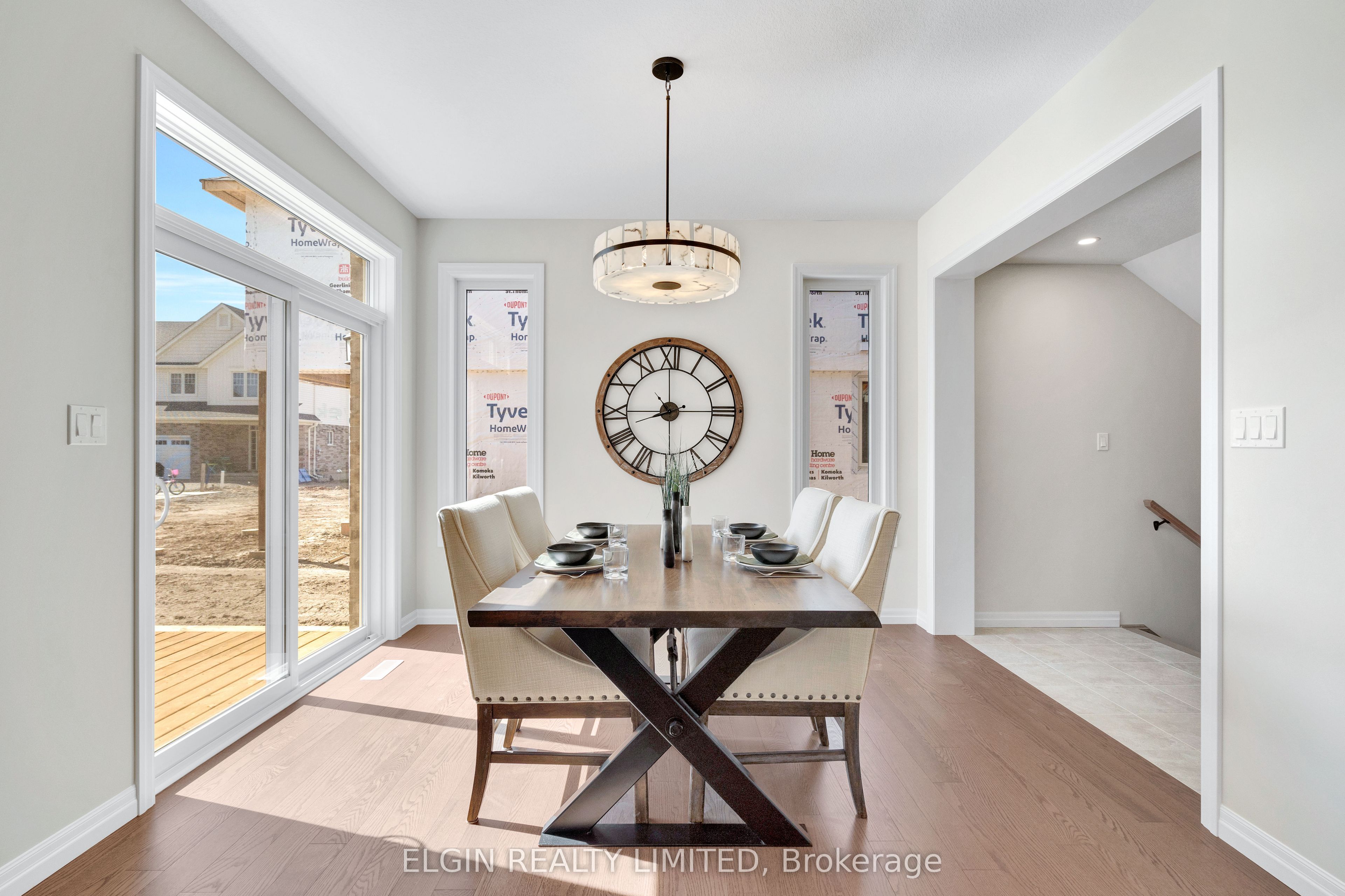 77 Hemlock Crescent