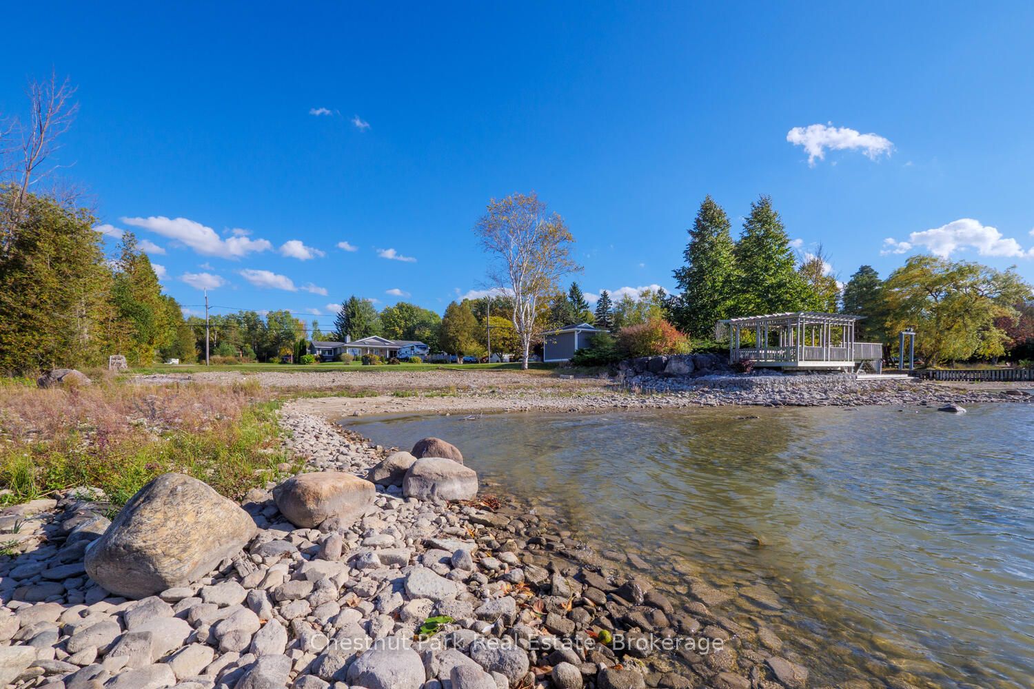 3573 East Bayshore Road