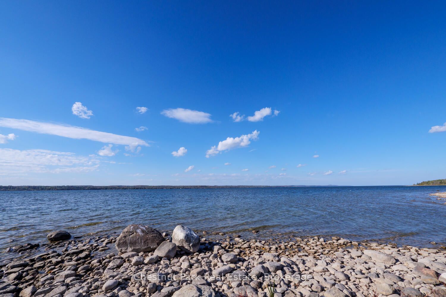 3573 East Bayshore Road