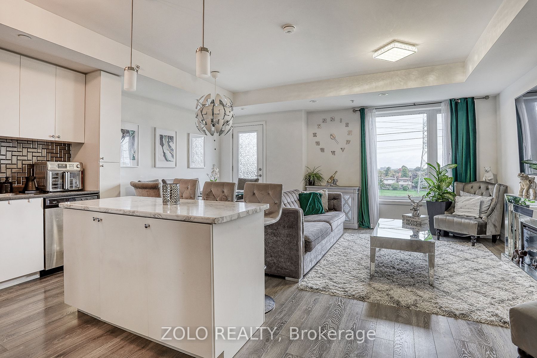 1555 Kingston Road 218