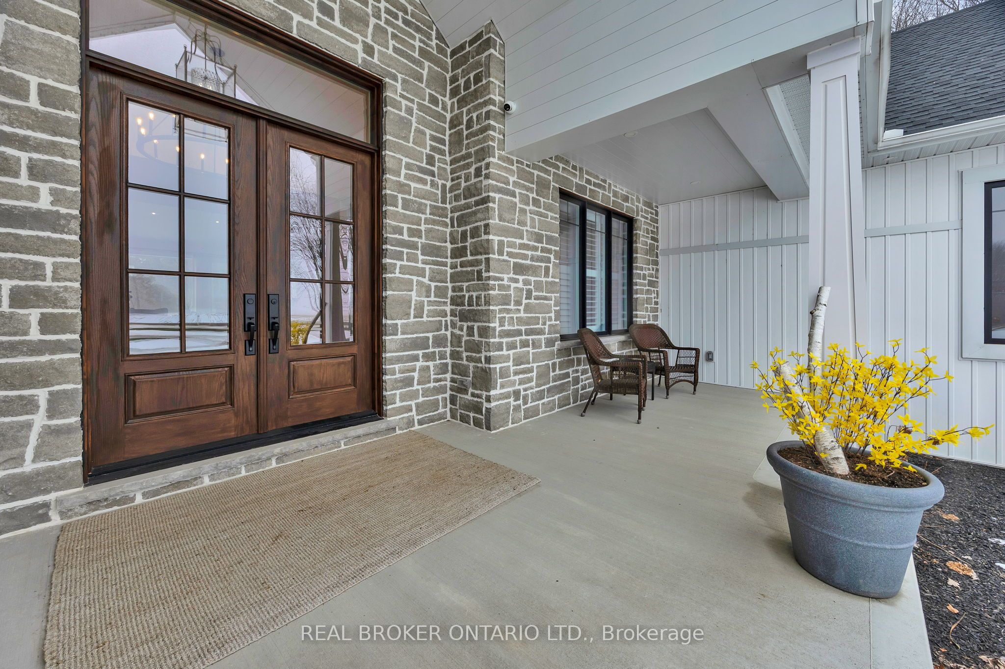 3898 Line 9, R.R. #2 Line