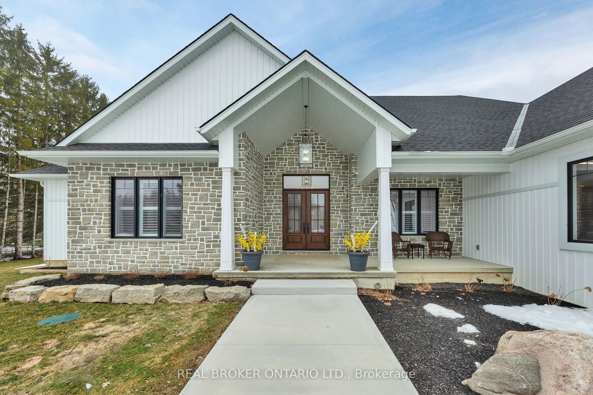 3898 Line 9, R.R. #2 Line