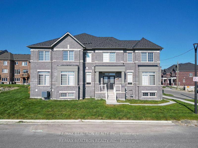 988 Grosbeak Trail