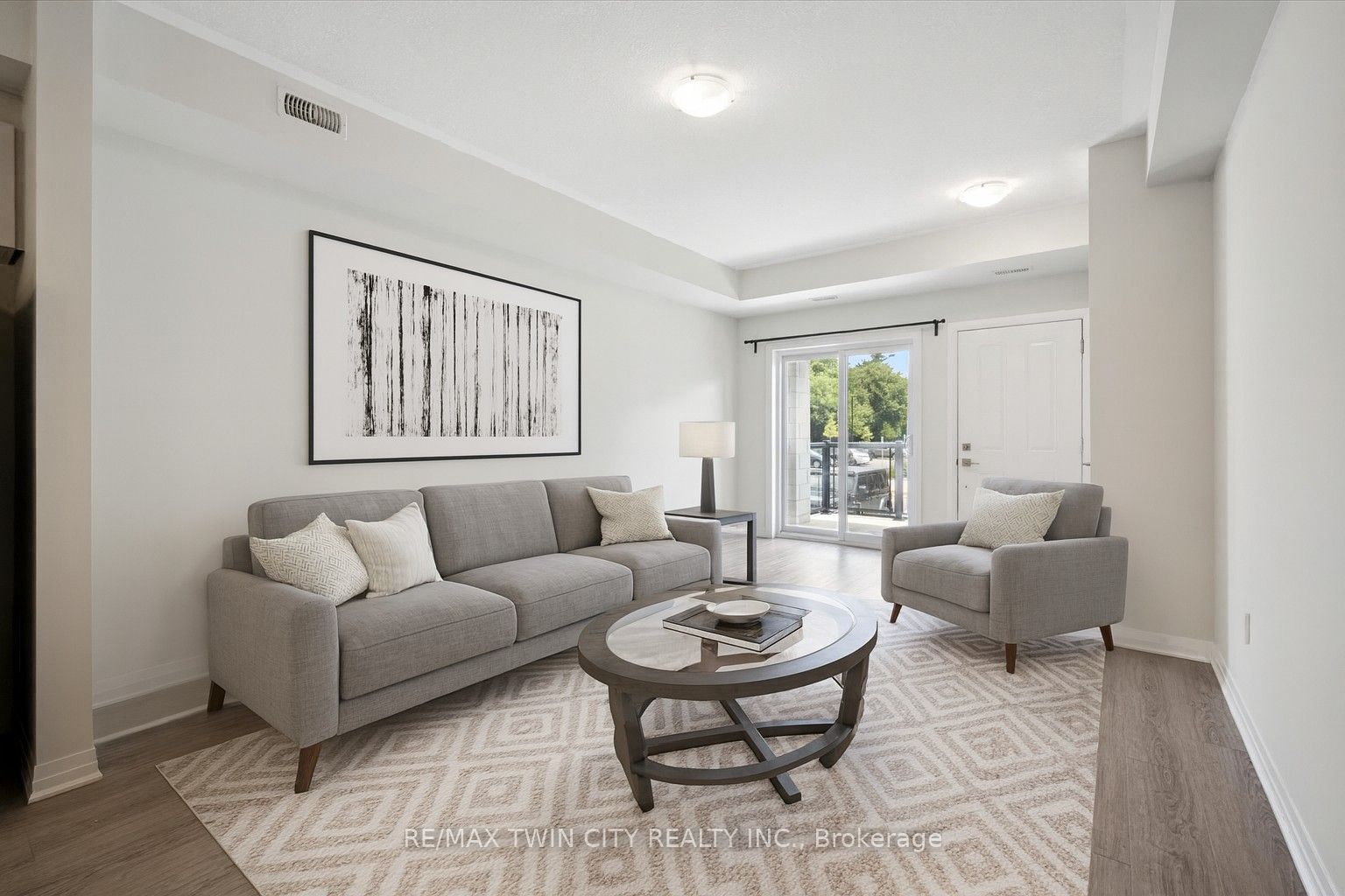 25 ISHERWOOD Avenue C34