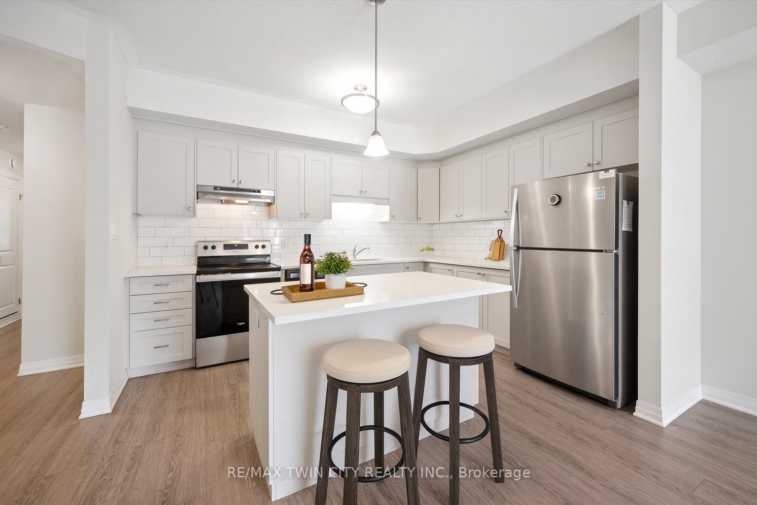 25 ISHERWOOD Avenue C34