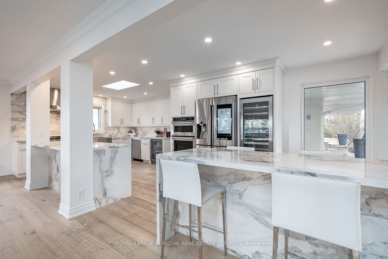 624 North Shore Boulevard E