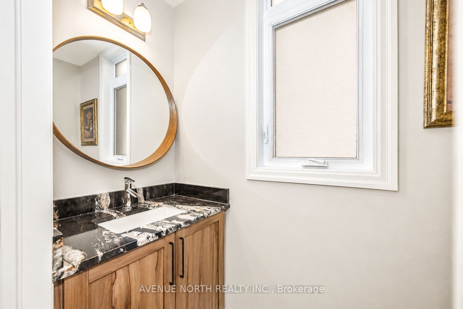 323 Lysander Place