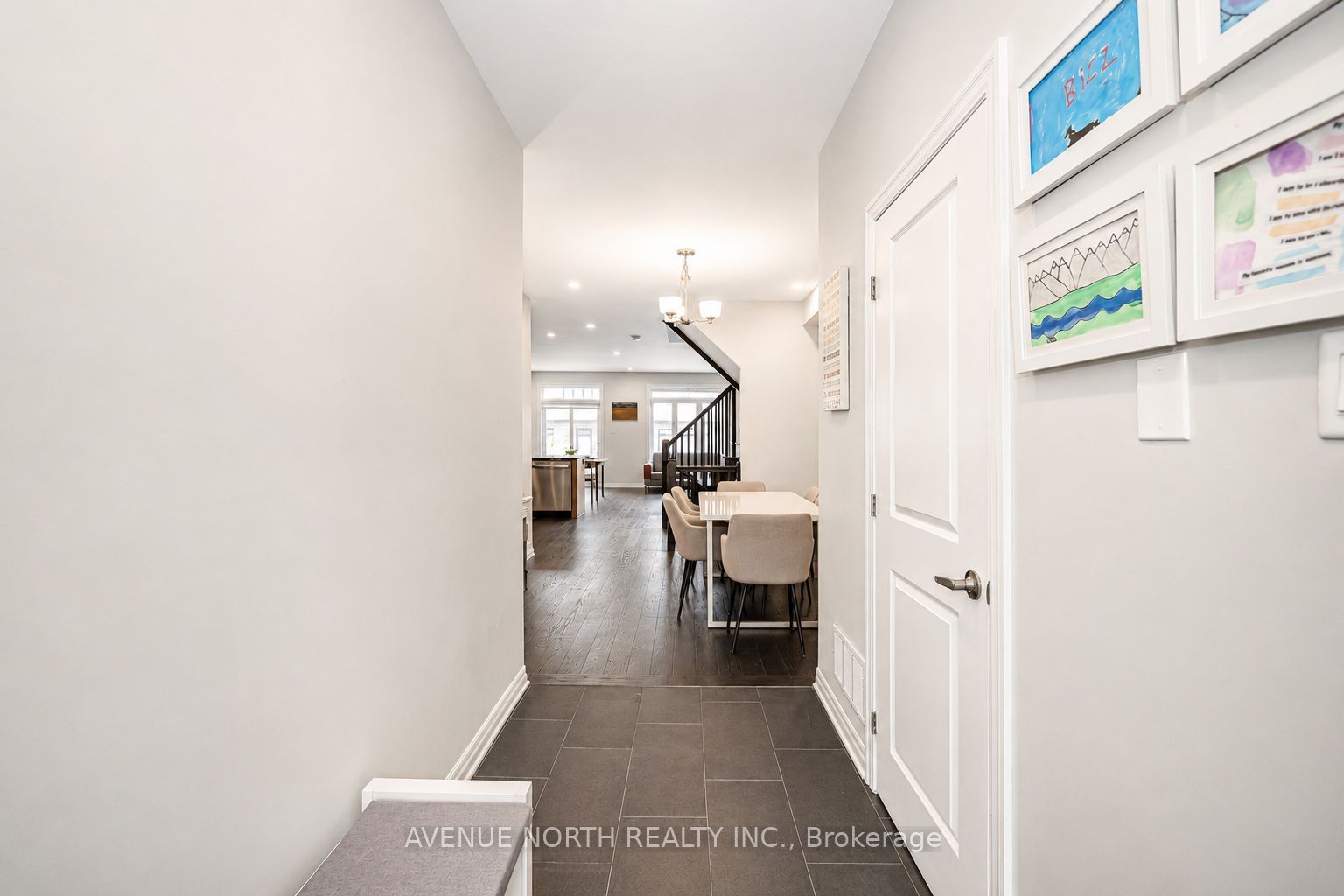 323 Lysander Place