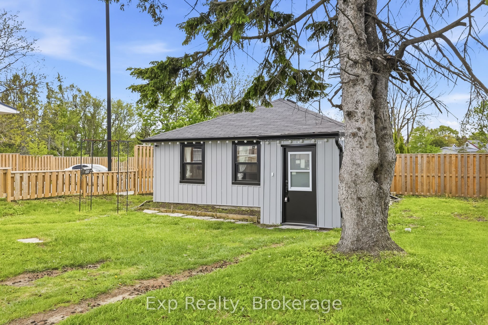 395A William Street