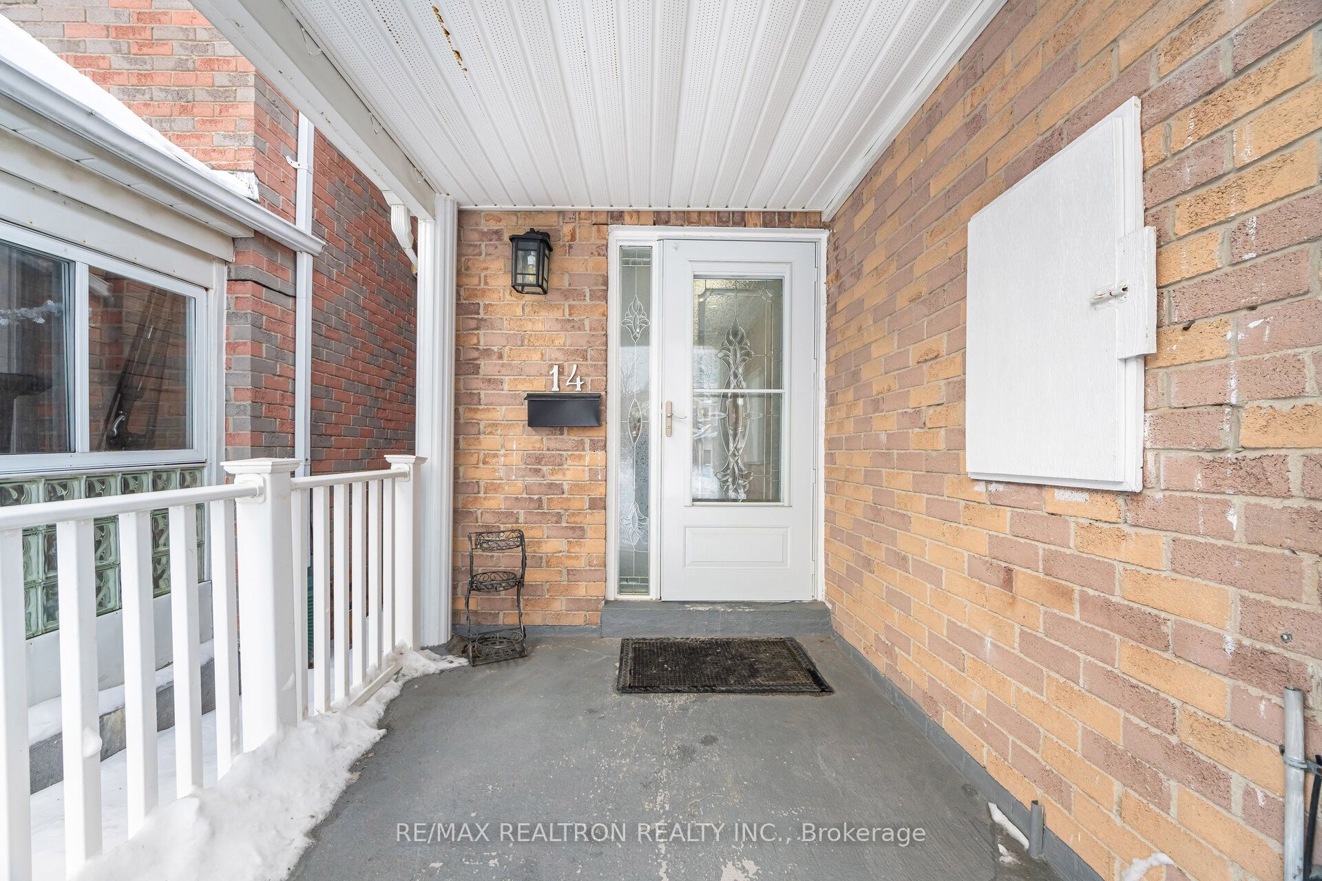 14 Mansewood Gardens