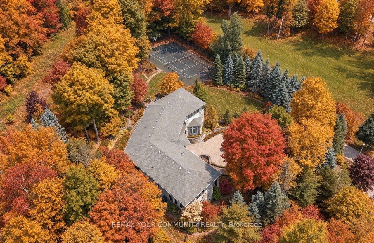 76 Silver Fox Place