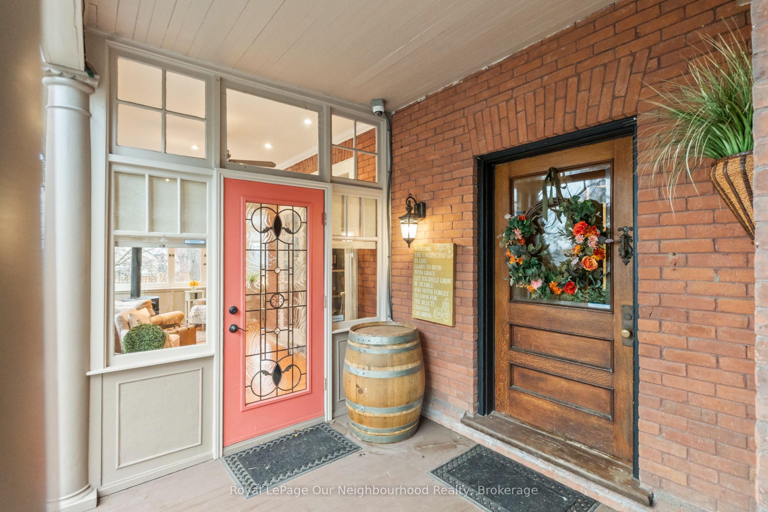 305 Trent Street W