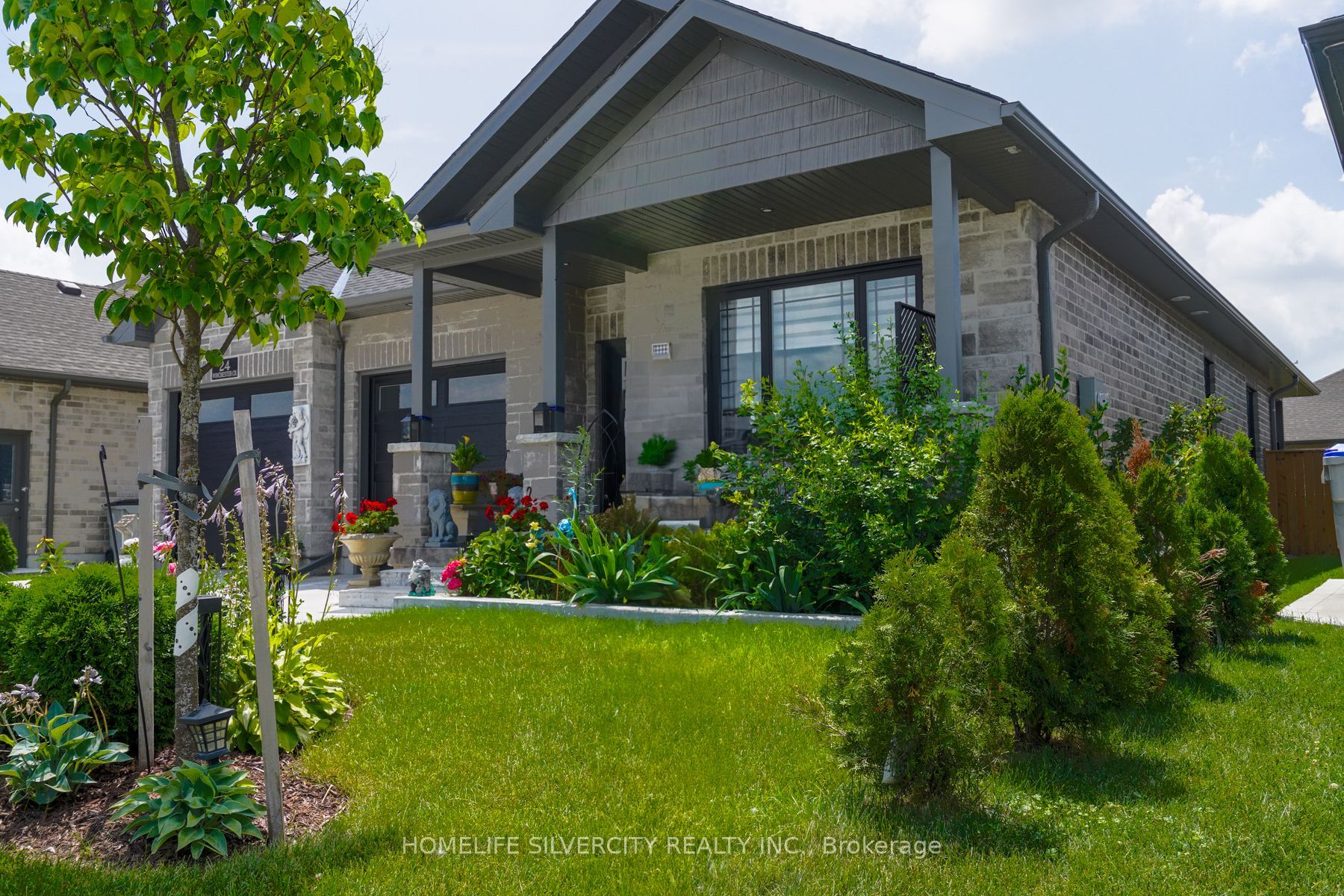24 Winchester Crescent