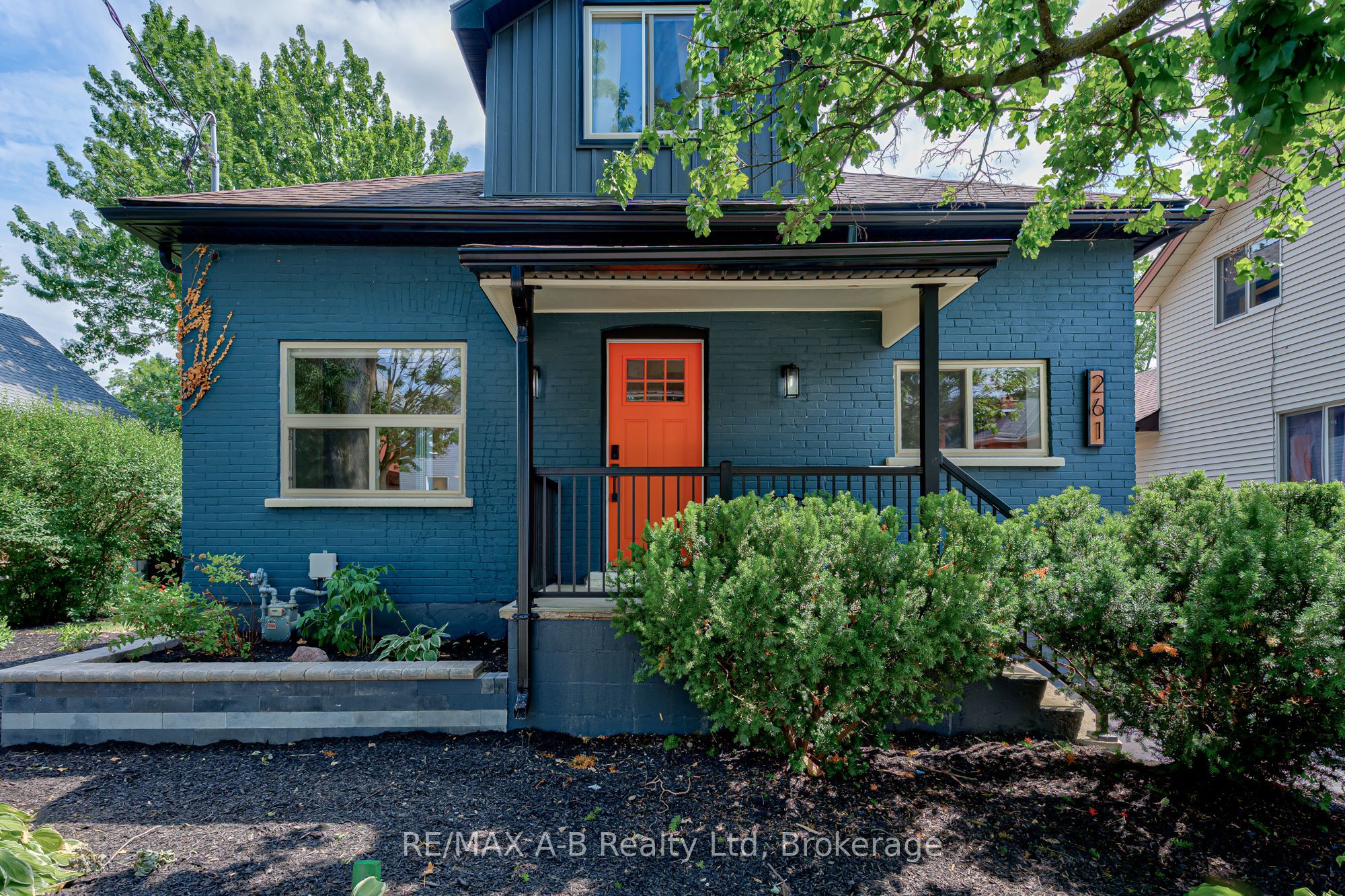 261 Albert Street