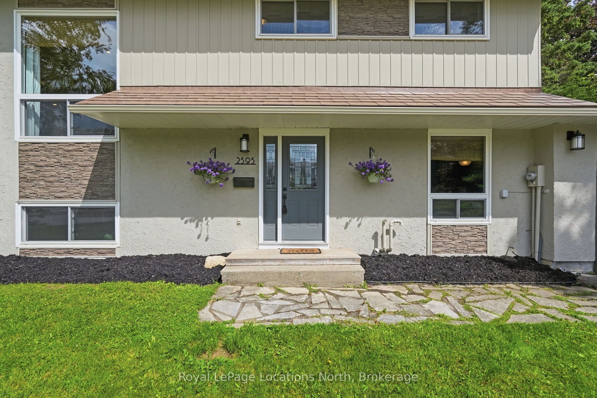 2595 6th Avenue W