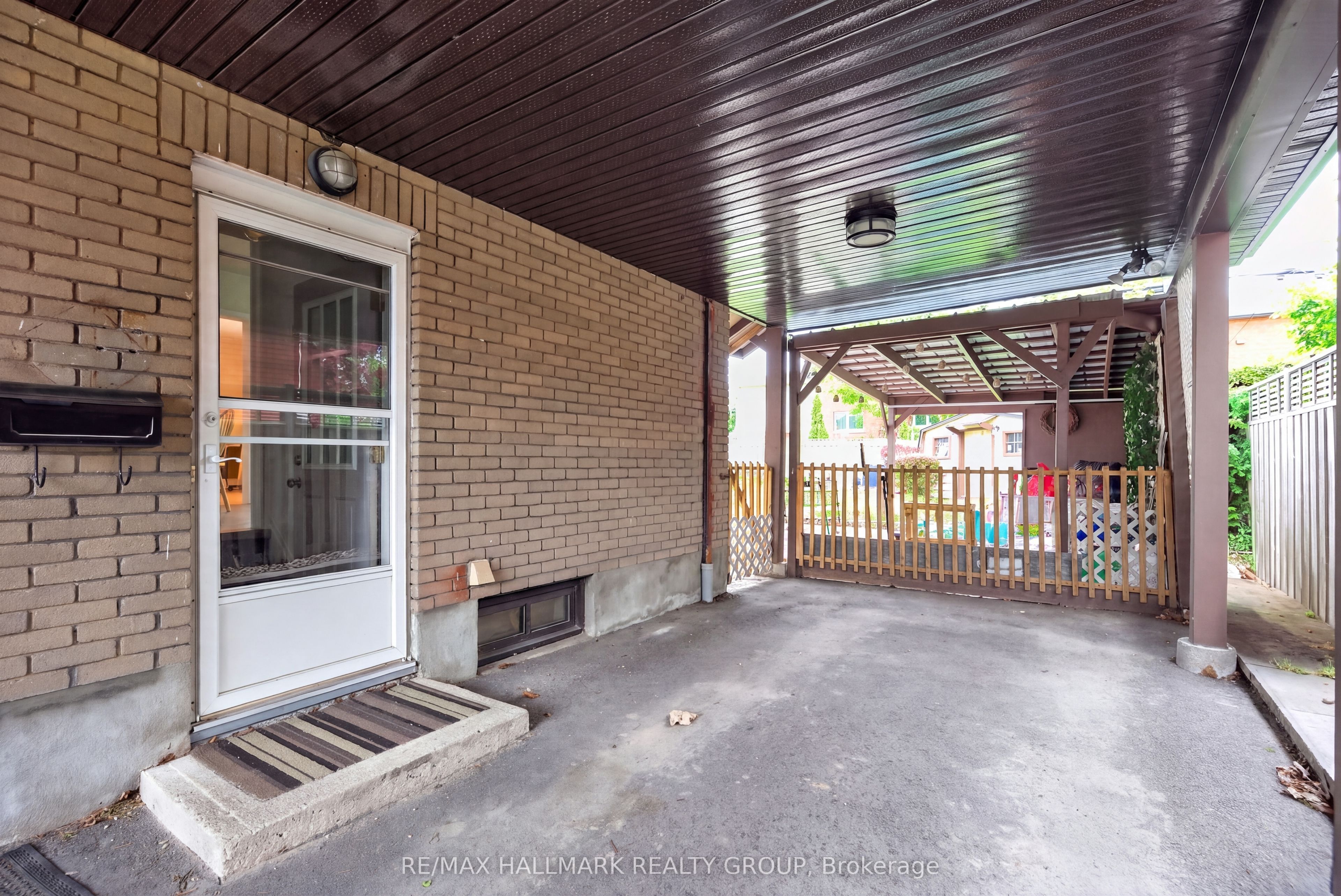 1416 Woodward Avenue