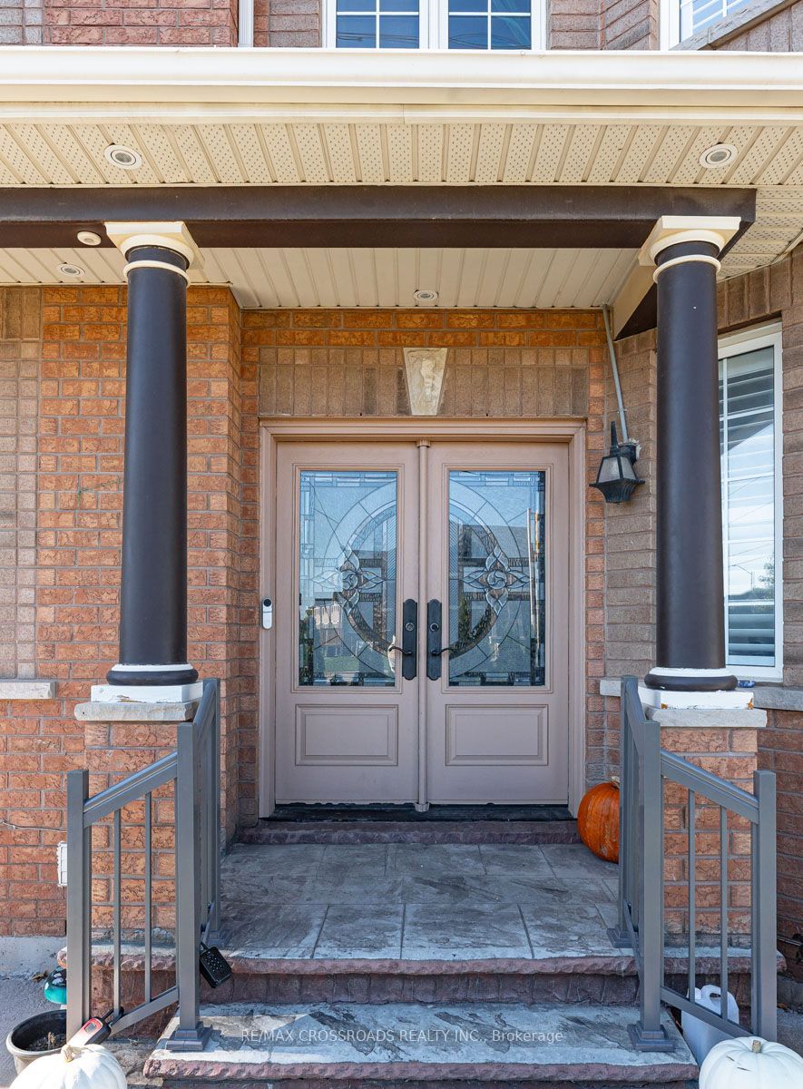 1090 Trudeau Drive