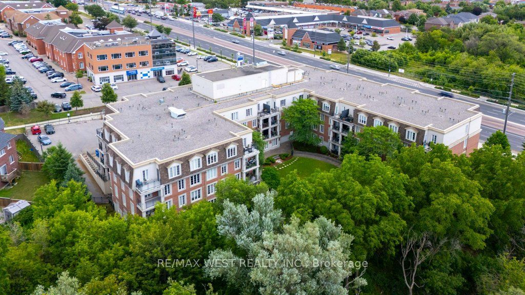 4620 Highway 7 Avenue PH 413