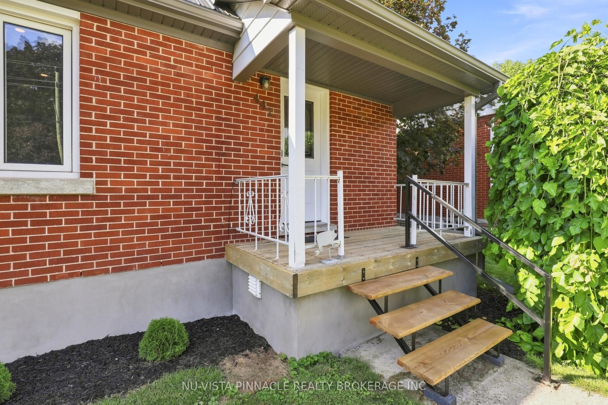 442 Grandview Avenue