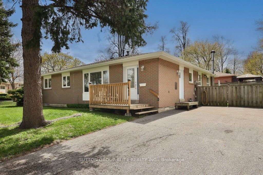 1488 Swanage Crescent SW