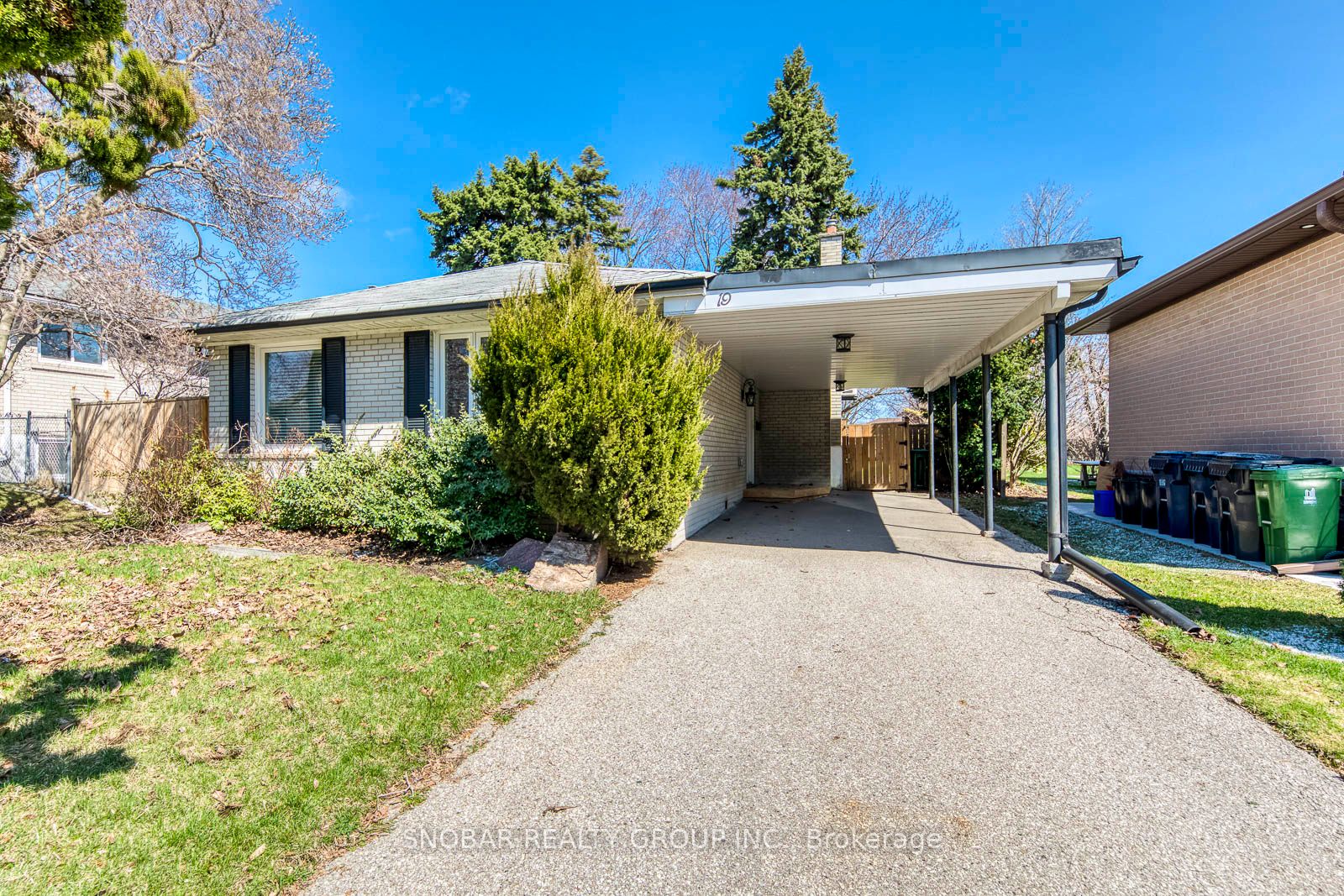 19 Vanderbrent Crescent