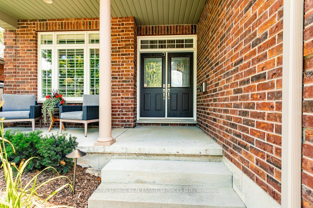 560 Lakeview Drive