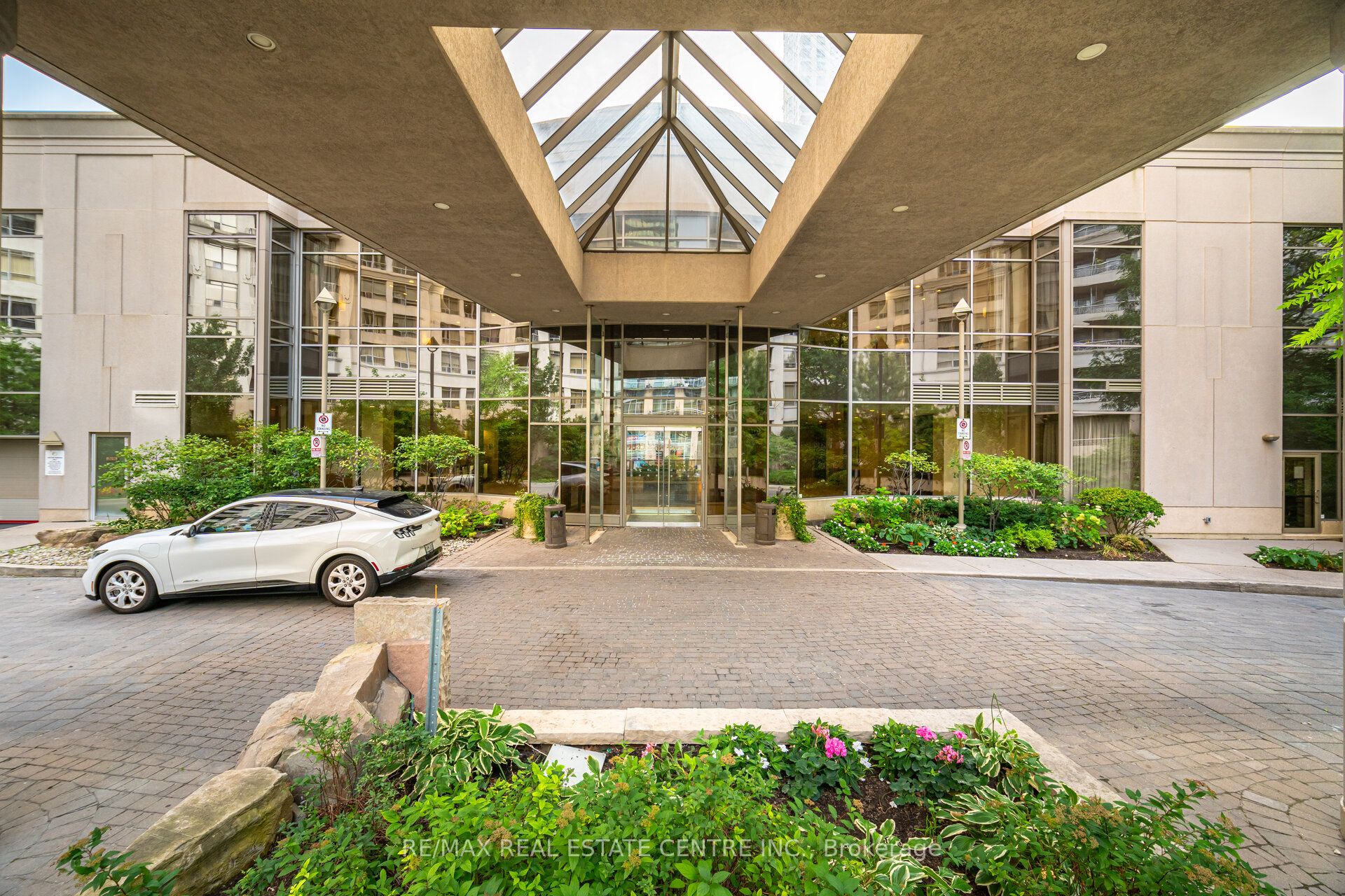 3888 Duke of York Boulevard 2625