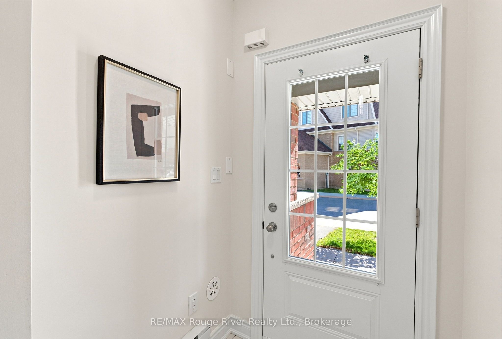 2607 Magdalen Path W