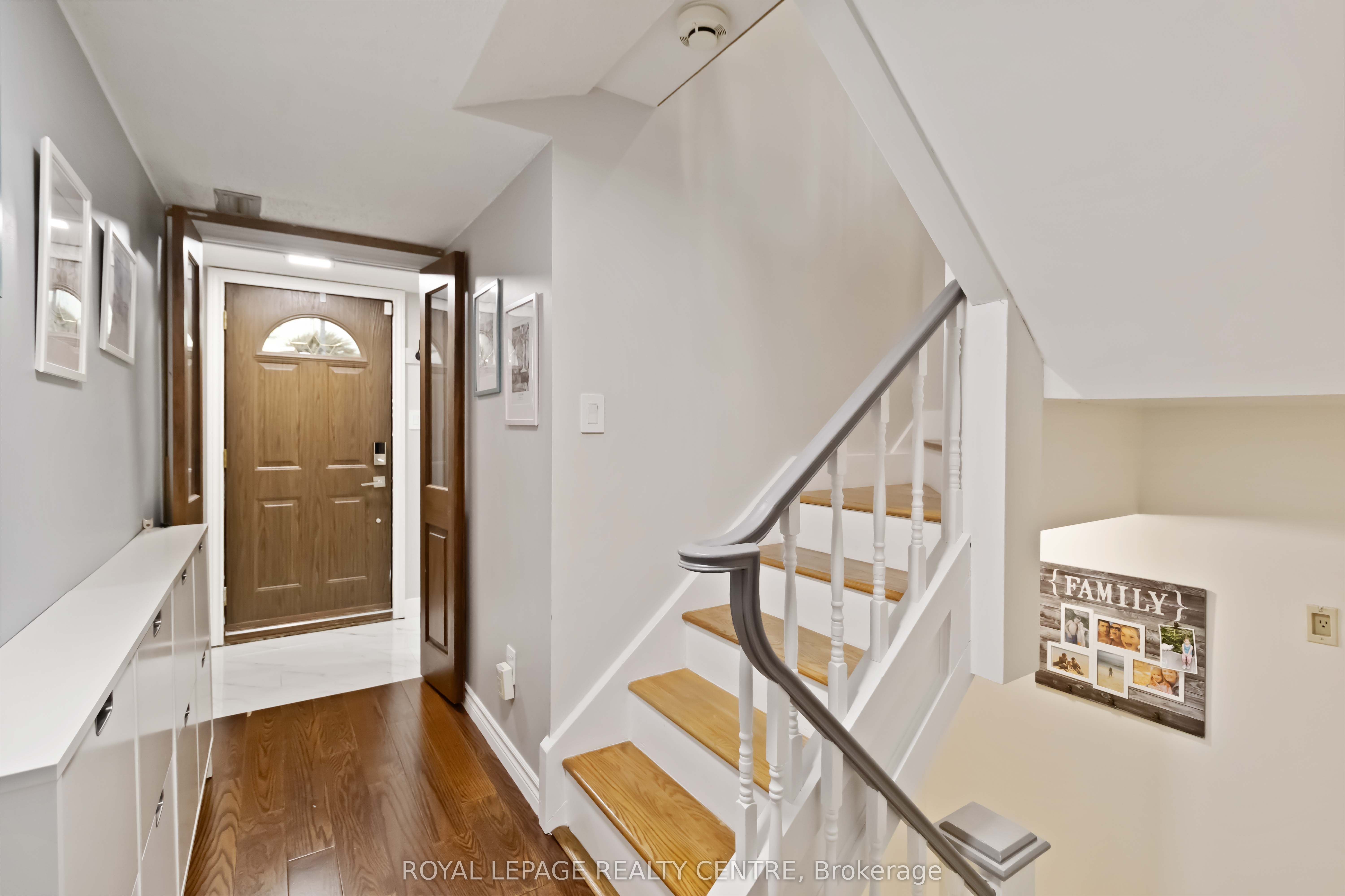 1330 Mississauga Valley Boulevard 34