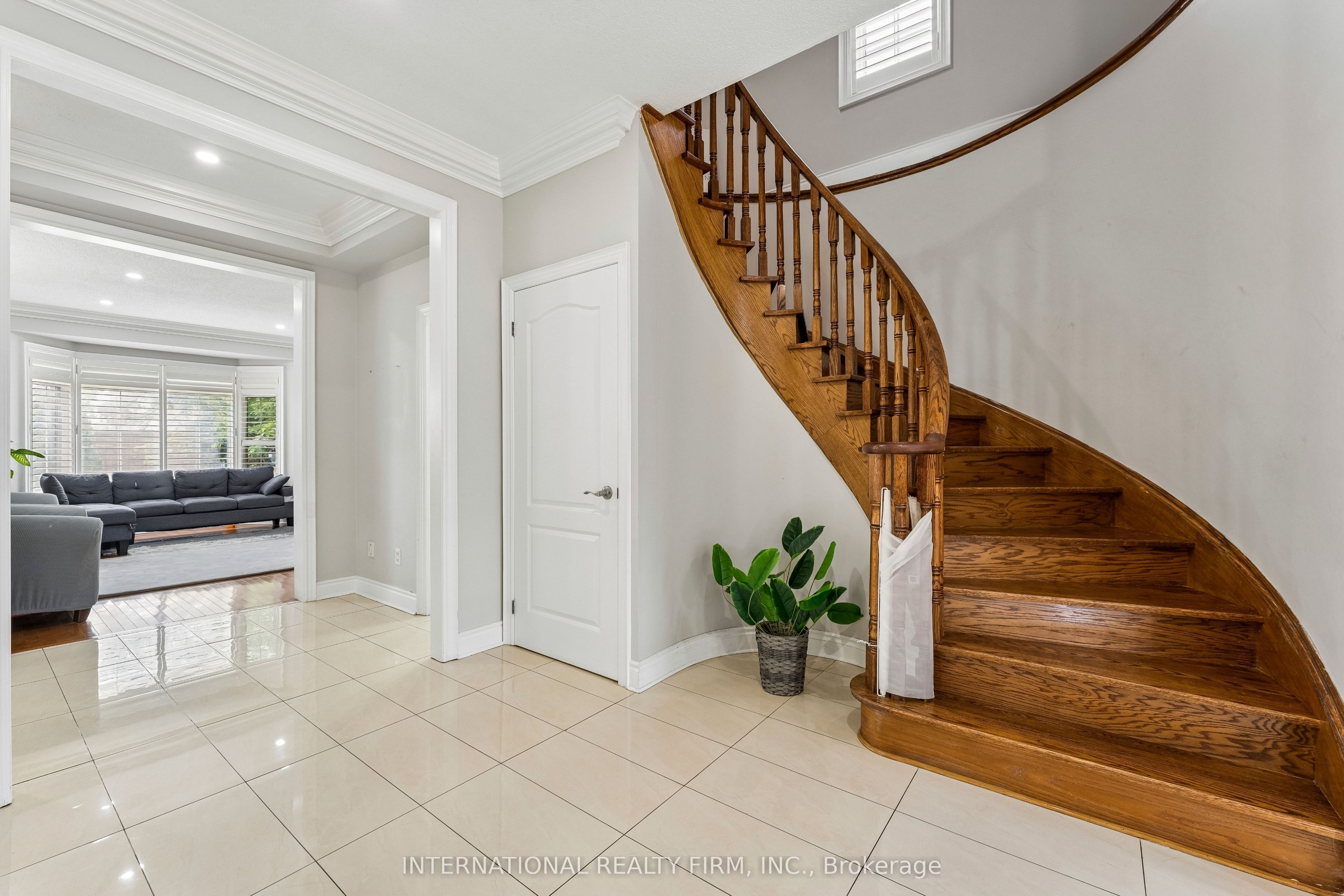 8 Redwillow Road