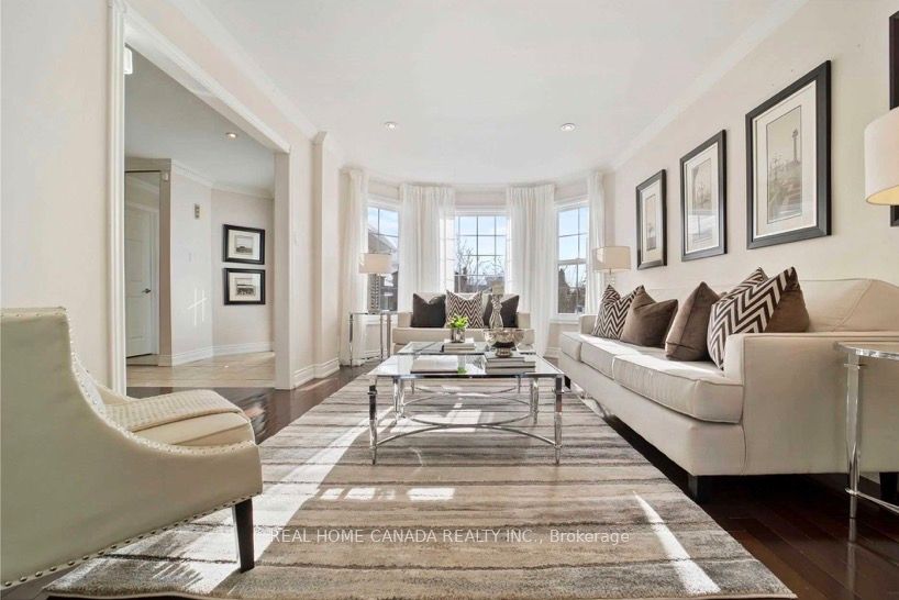 5315 Huntingfield Drive