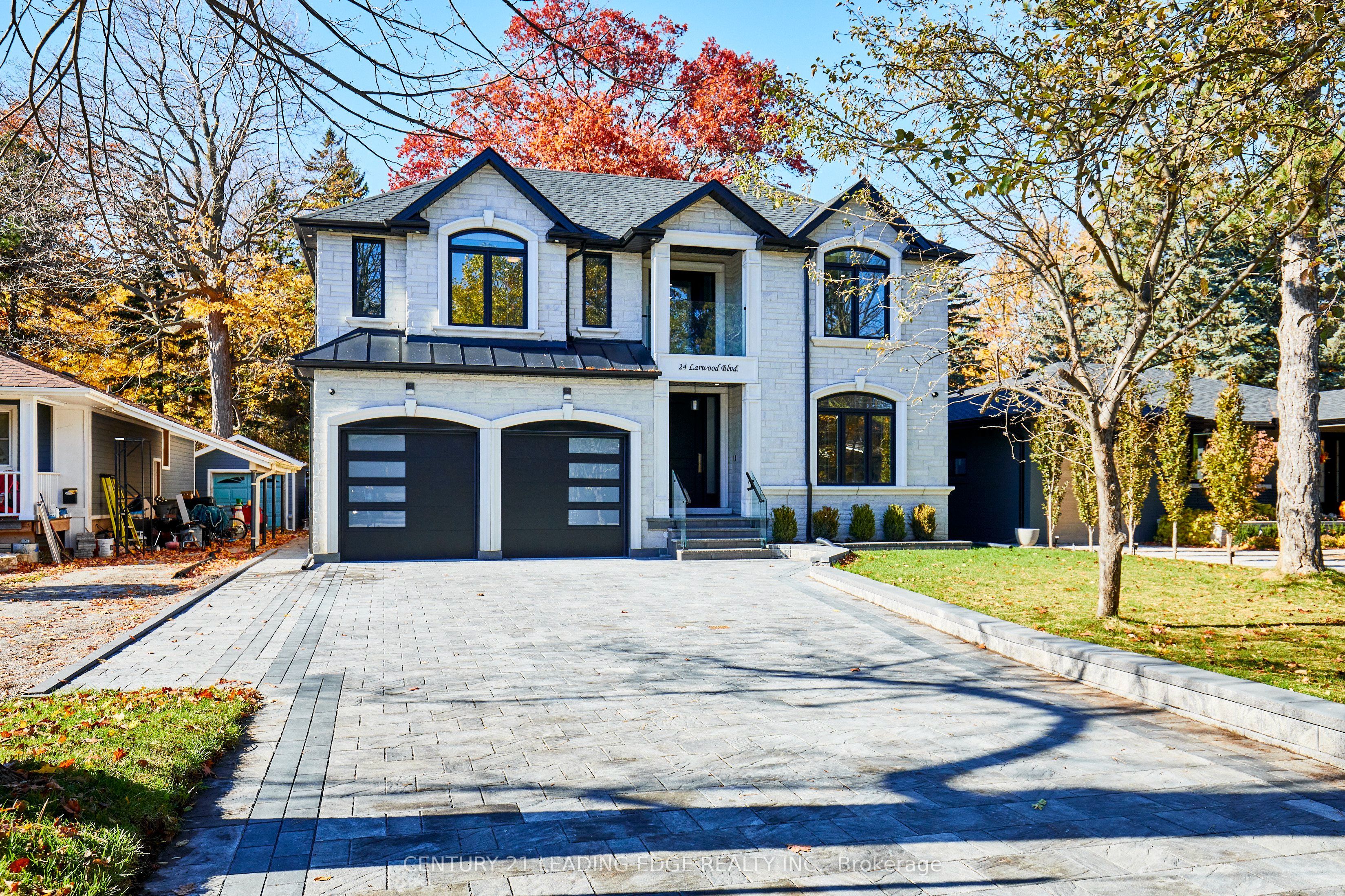 24 Larwood Boulevard