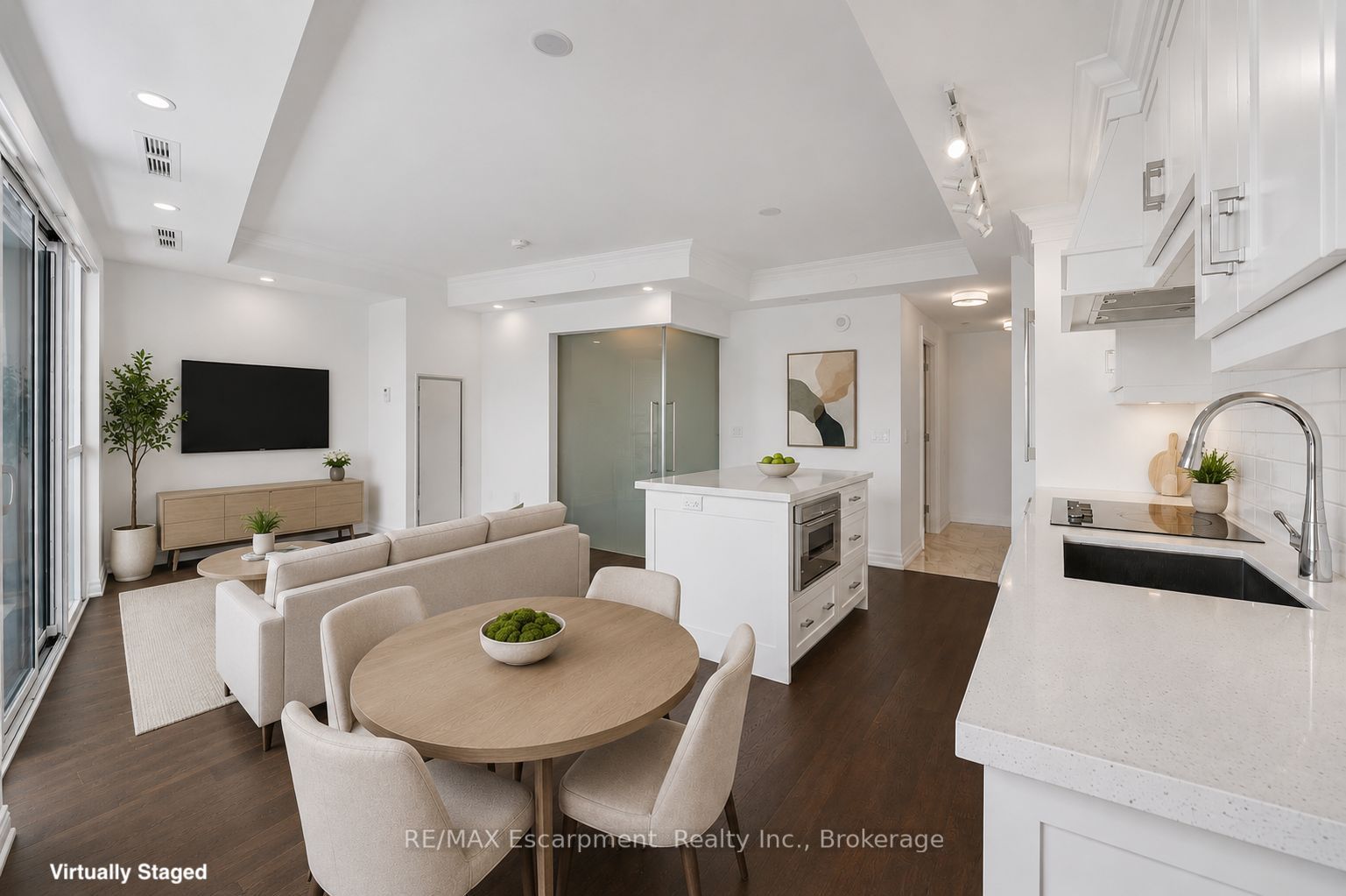 2060 Lakeshore Road 605