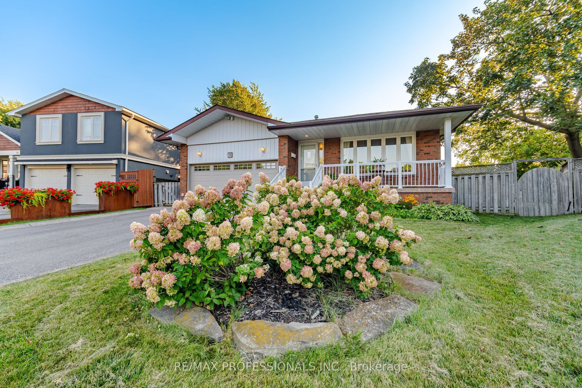 10 Hopedale Court