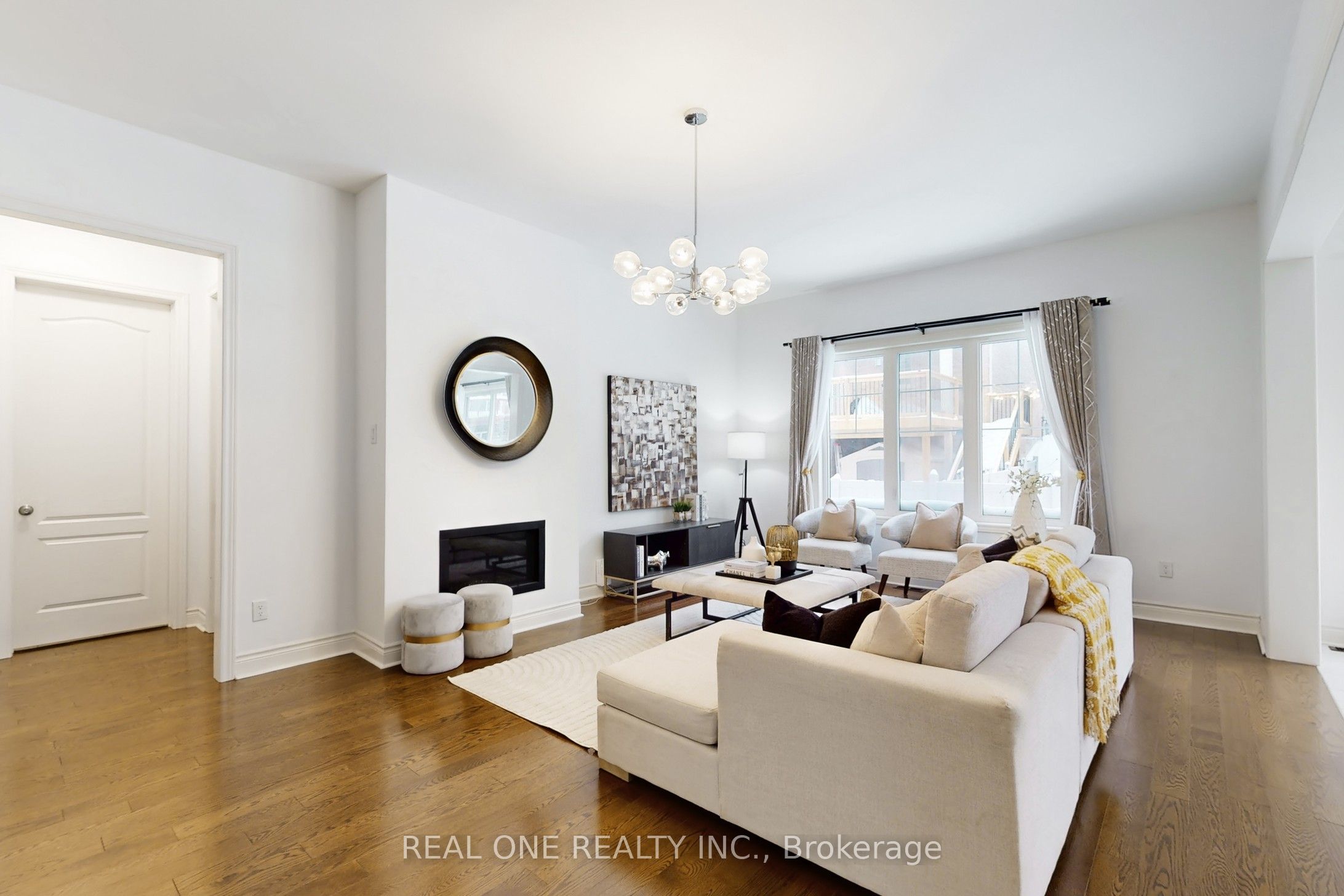 11 Match Point Court