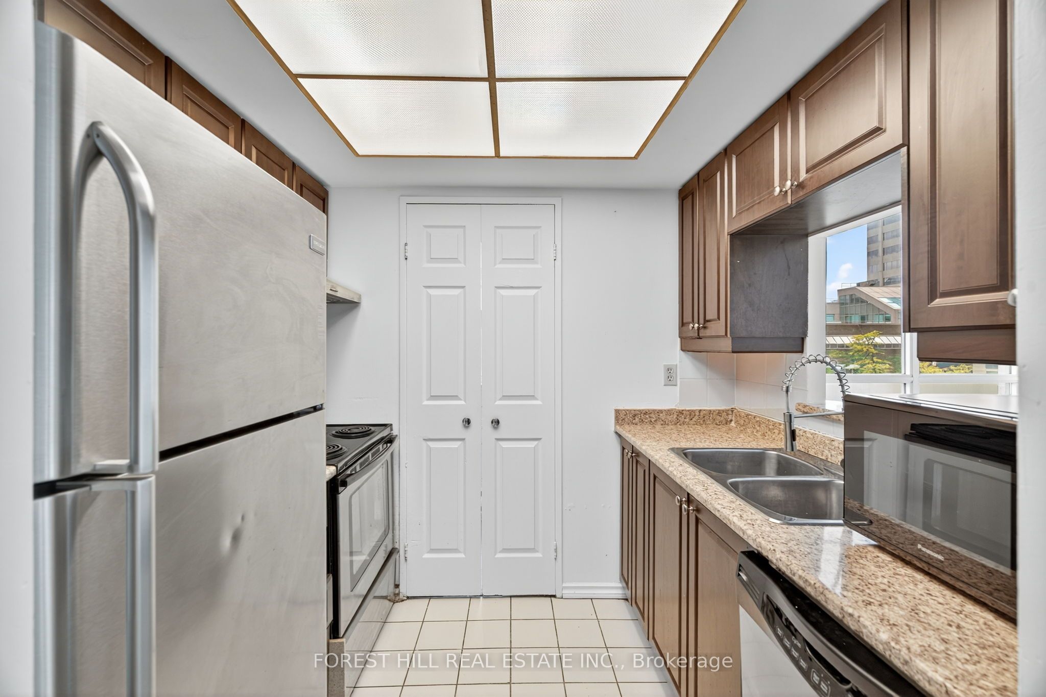 285 Enfield Place 210