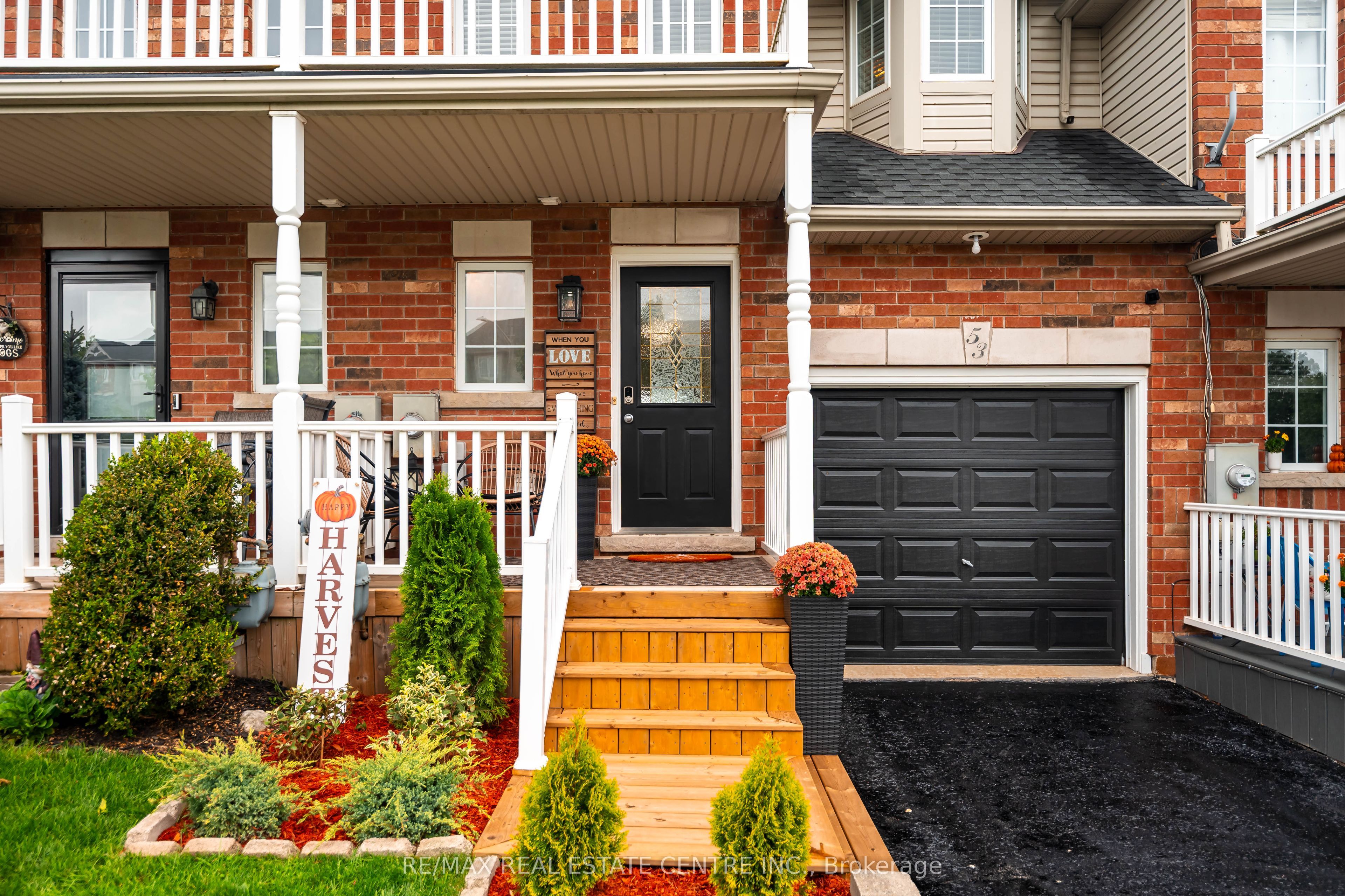 53 Benjamin Crescent
