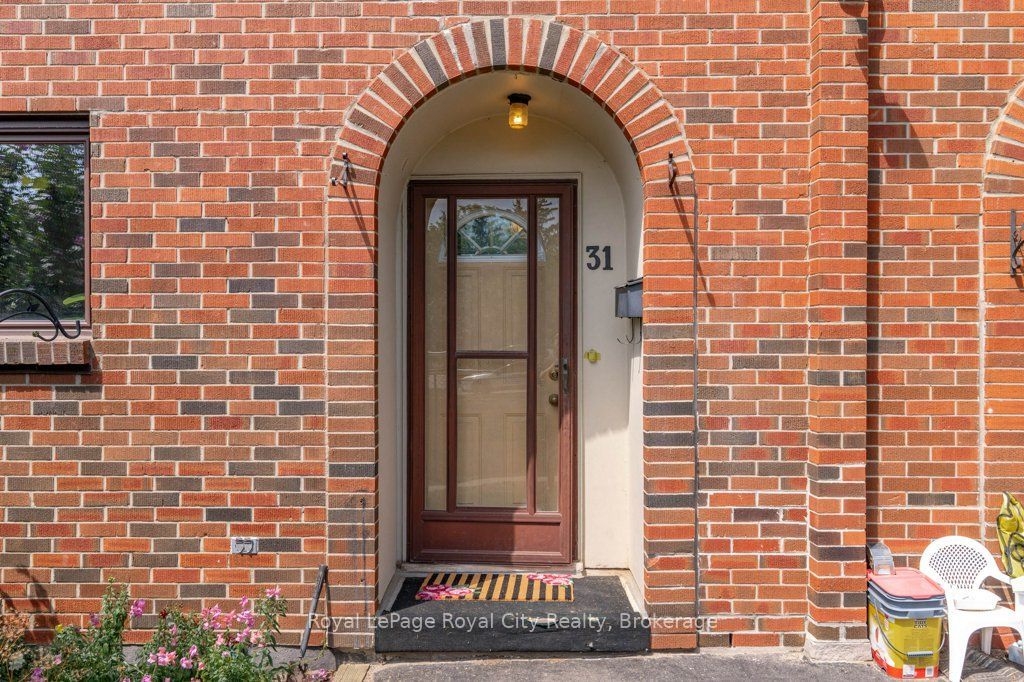 35 Rhonda Road 31