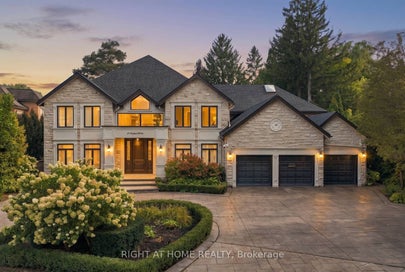 23 Bryson Drive Richmond Hill ON L4C 6E2