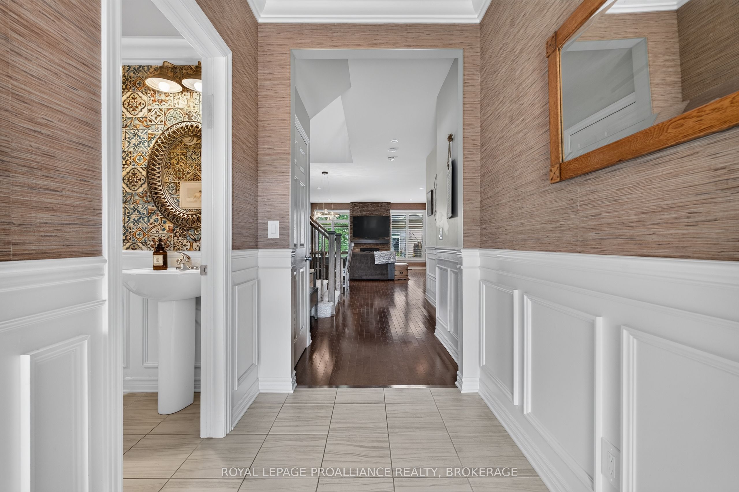 1118 Escala Crescent