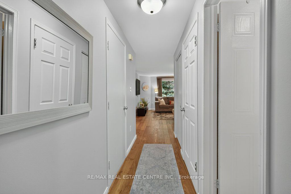 67 Grandridge Crescent