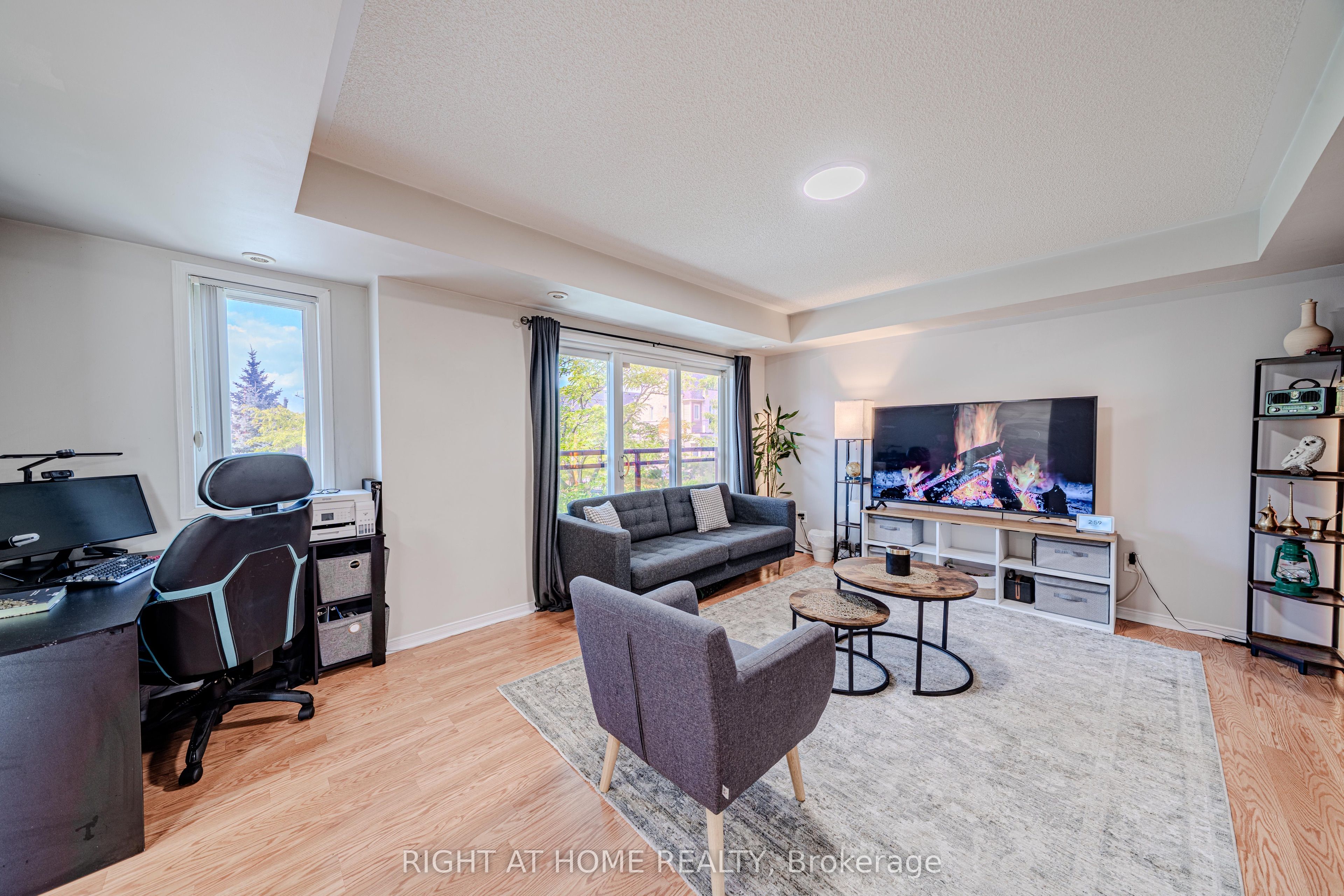 5035 Oscar Peterson Boulevard N 100