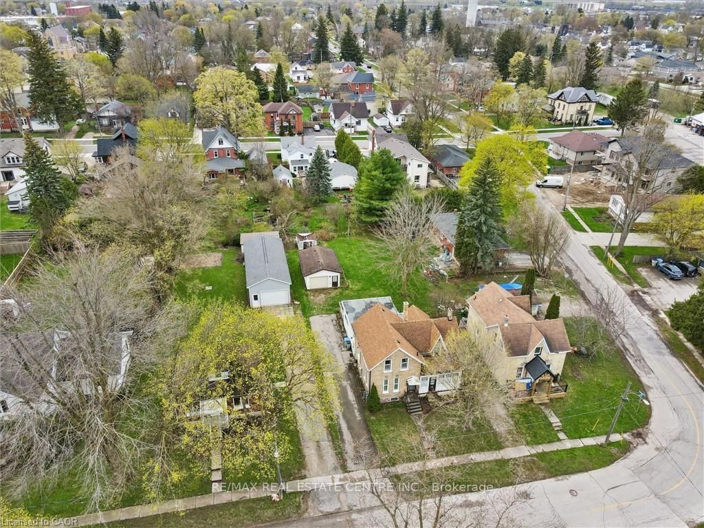 476-478 Campbell Street W