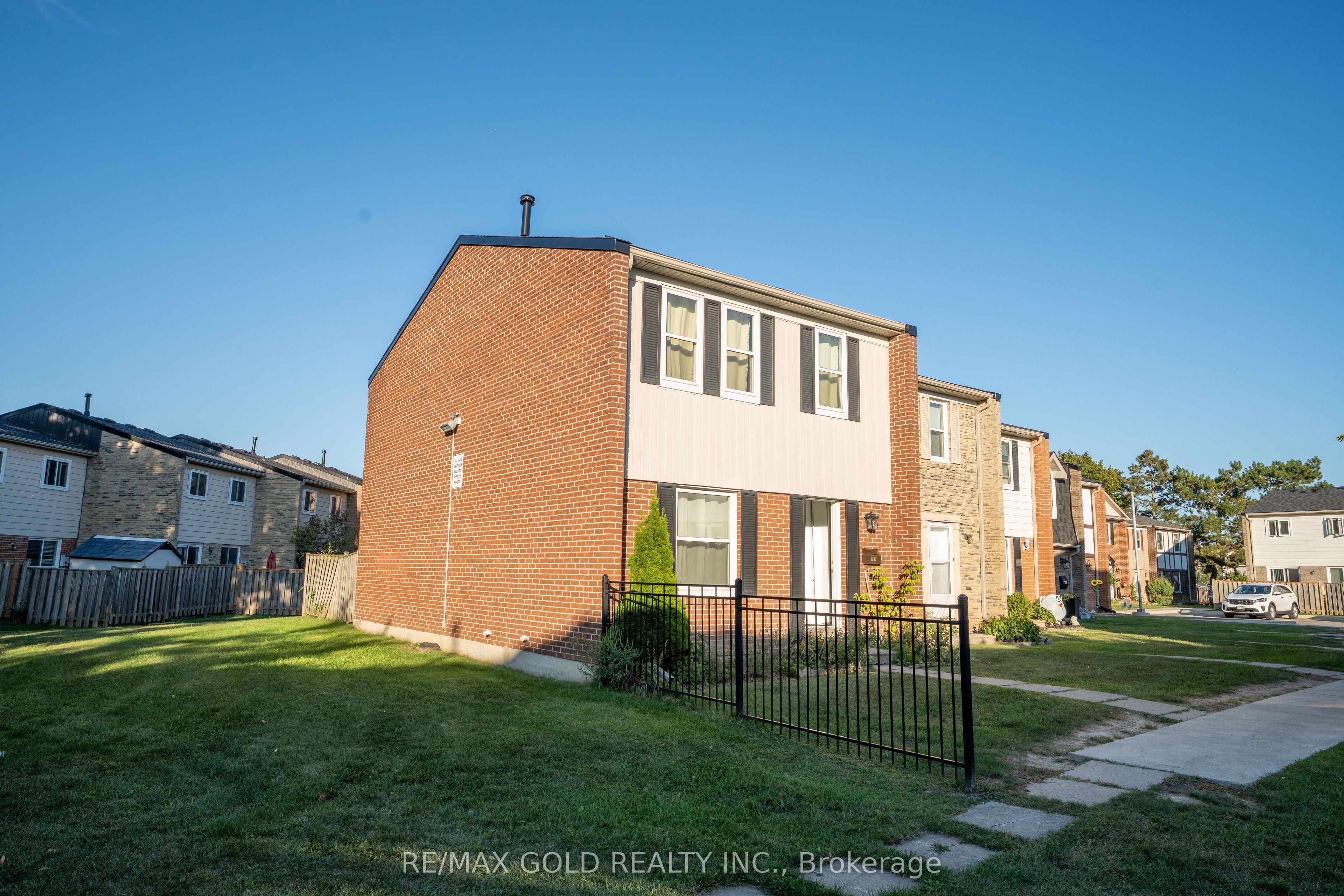 900 Central Park Drive 107