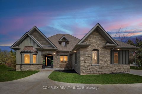 2 TAUNUS Court Clarington ON L1C 4H5