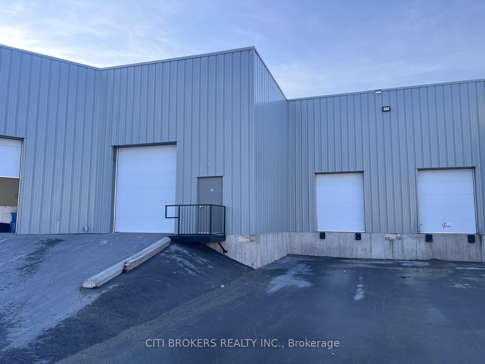 1325 Centennial Drive N 16
