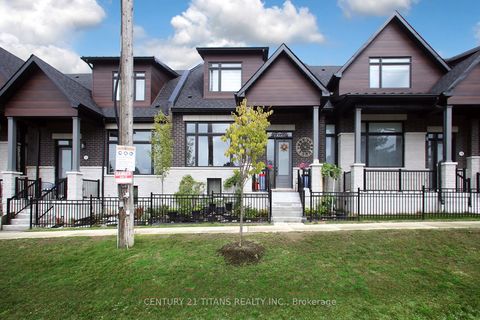 18 Vern Robertson Gate Uxbridge ON L9P 0R9