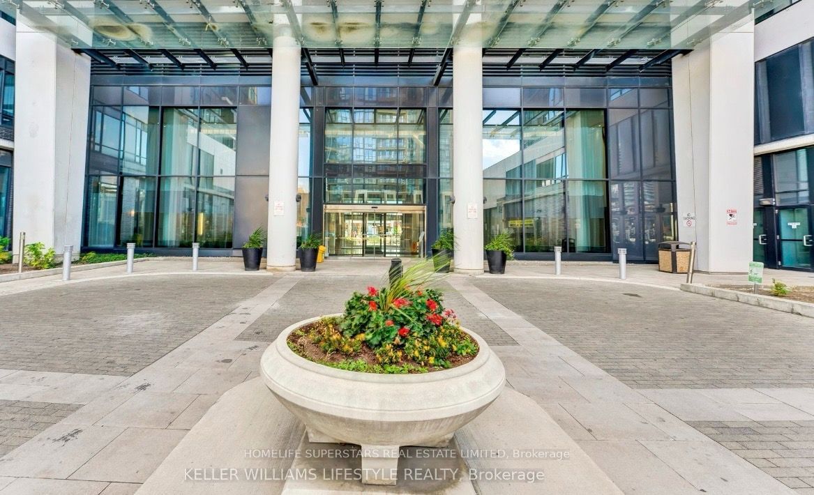75 Eglinton Avenue W 901
