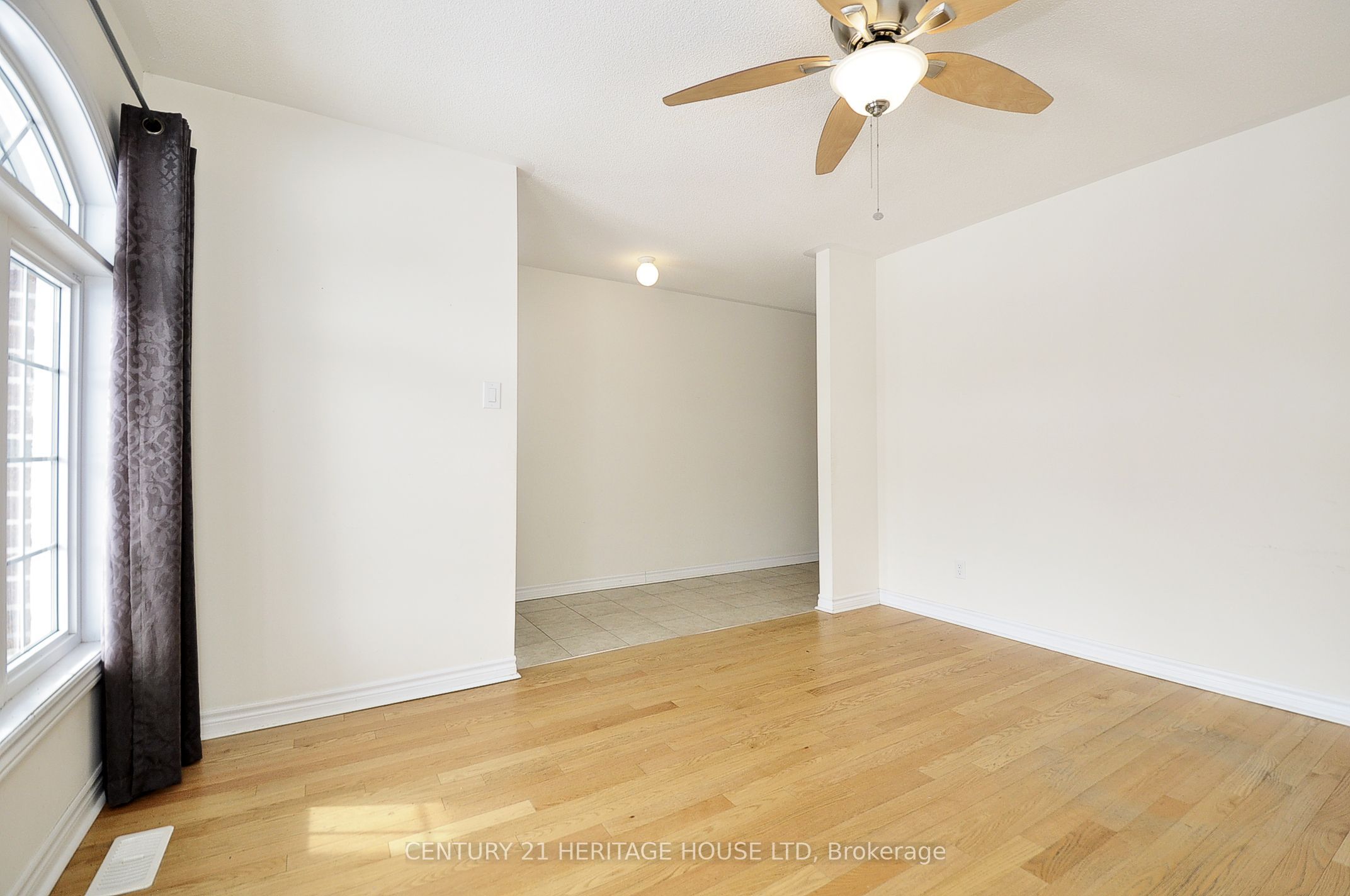 955 Adams Avenue S